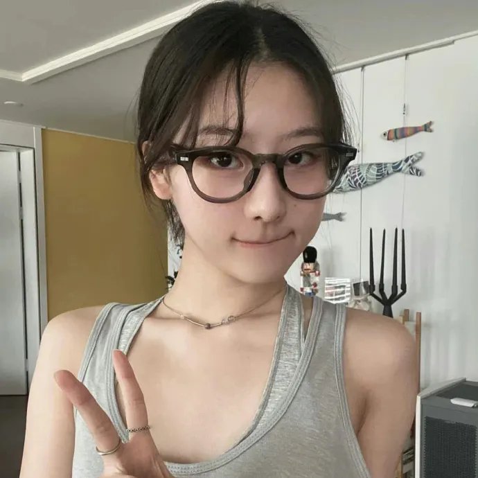 吾凰在上 动态漫画海报